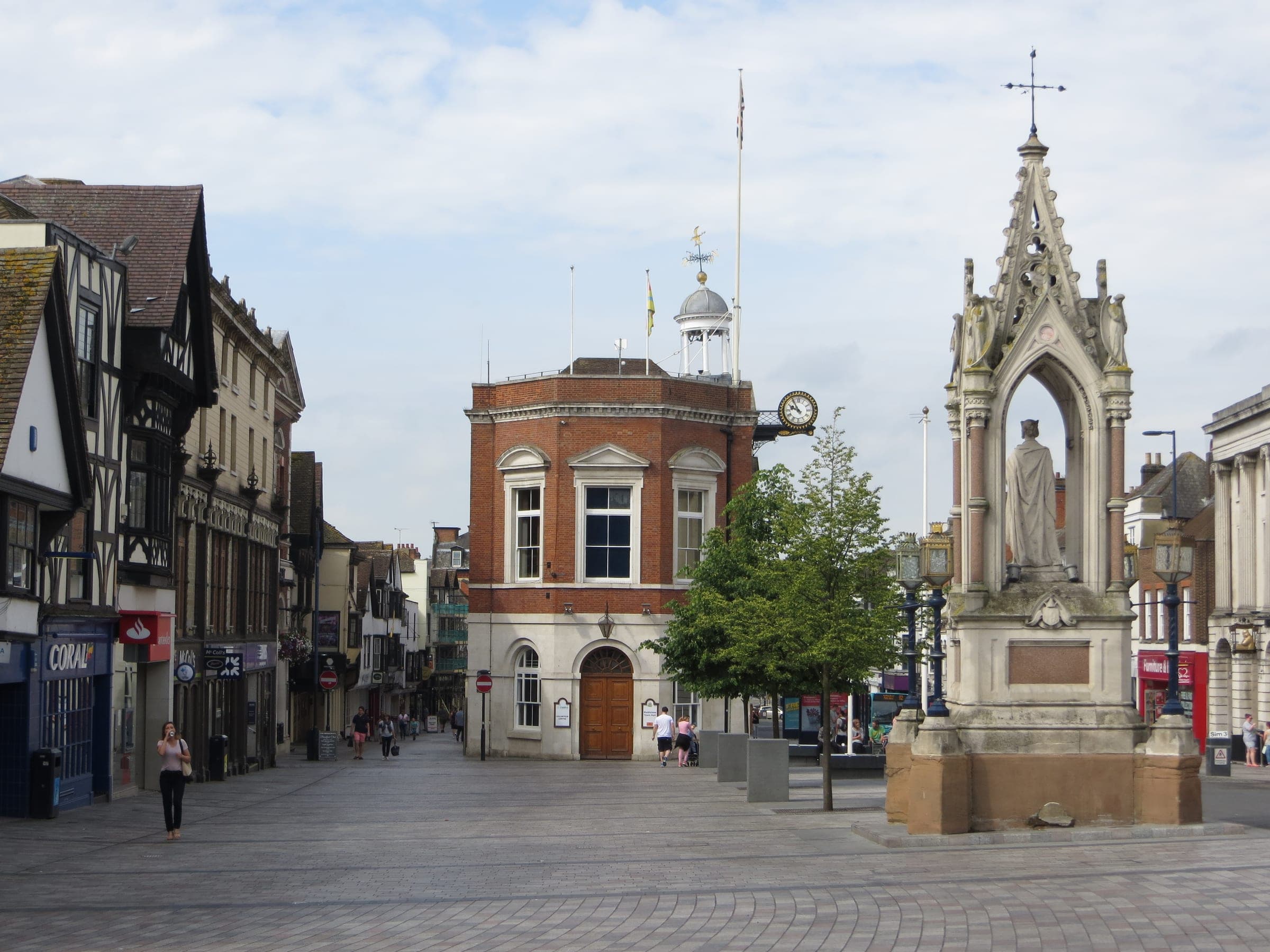 Maidstone High Street with the red brick Old Town Hall and the Queen Victoria fountain
