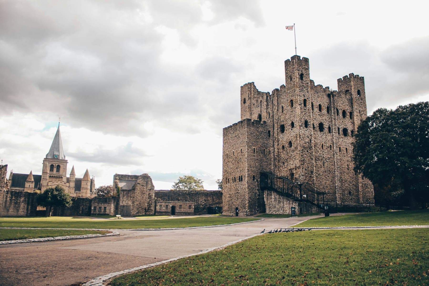 The Norman keep of Rochester Castle with the spire of Rochester Cathedral beside it